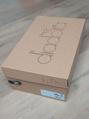 Empty Mens Diadora Shoebox. No Shoes Included. 👟